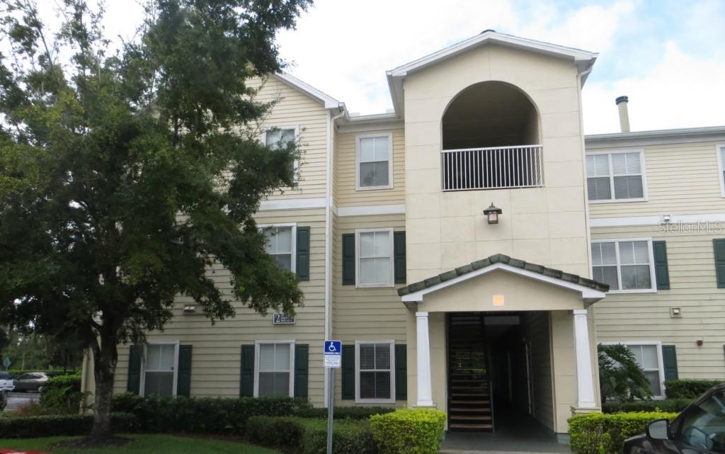 18515 Bridle Club Dr., Tampa, FL 33647