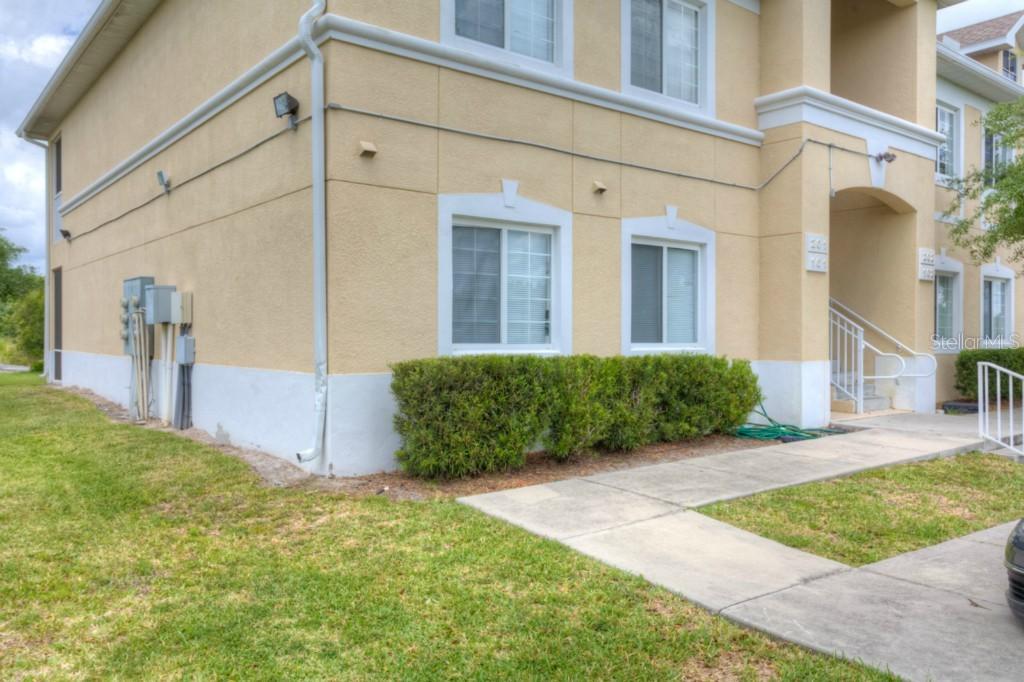 1051 Markston Drive #202, Wesley Chapel, FL 33543