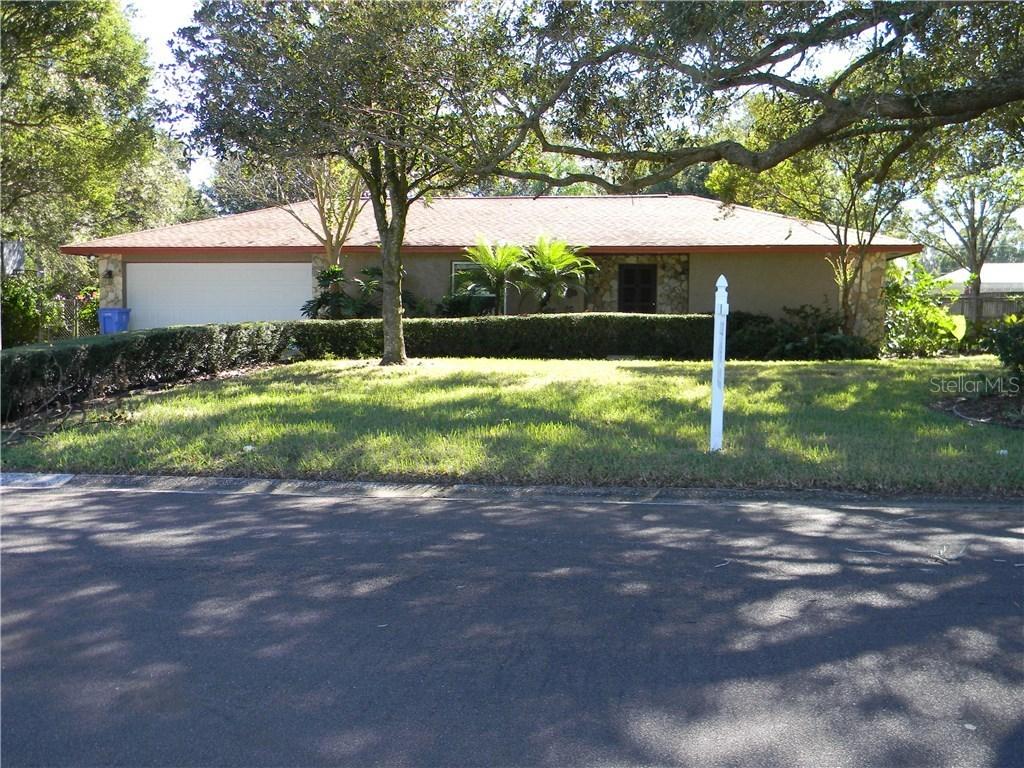 309 Hollowtree Dr., Seffner, FL 33584