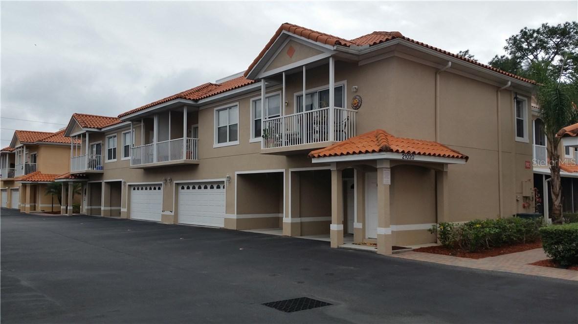 21020 Sunpoint Way #202, Lutz, FL 33558