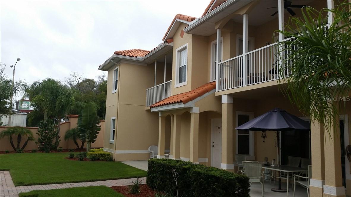 21041 Sunpoint Way #201, Lutz, FL 33558