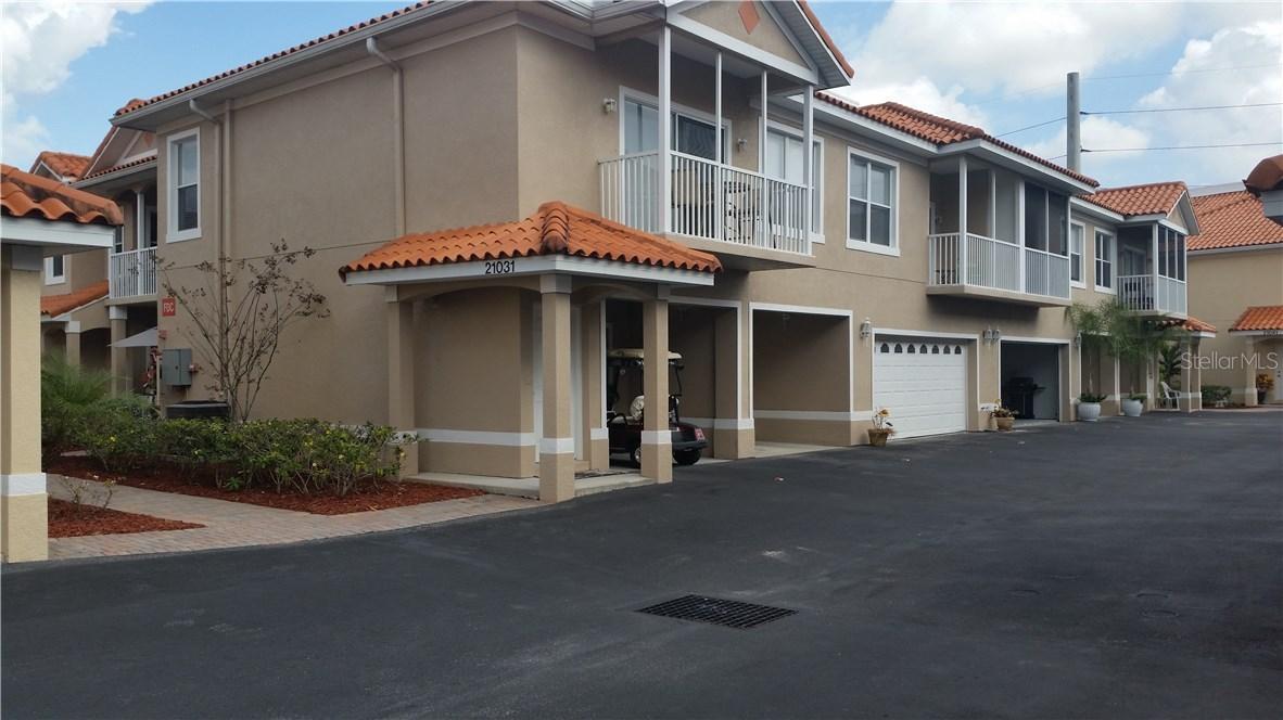 21031 Sunpoint Way #202, Lutz, FL 33558