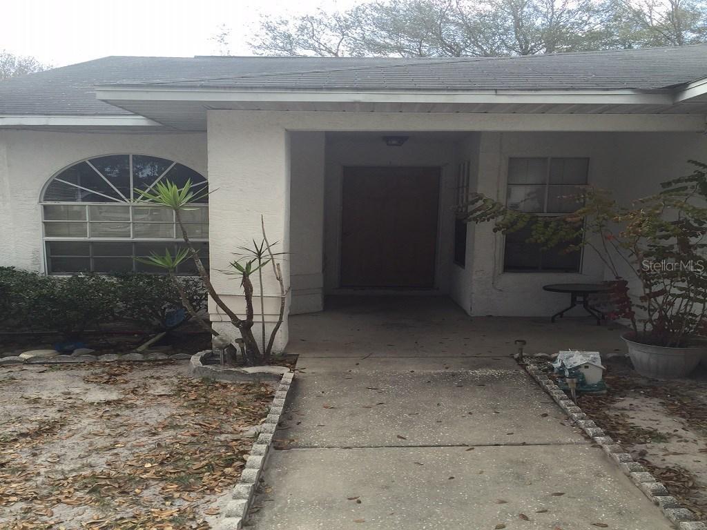 1438 Mohrlake Dr., Brandon, FL 33511