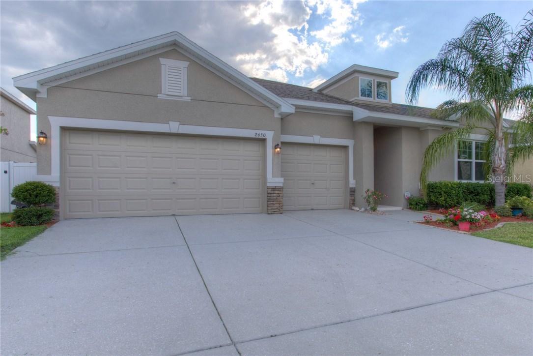 2650 Kenchester Loop, Wesley Chapel, FL 33543