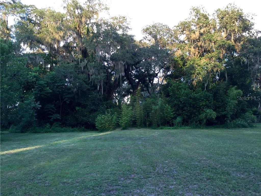 5156 Lakewood Dr., Dade City, FL 33523