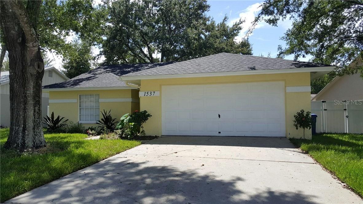 1537 Gunsmith Dr., Lutz, FL 33559
