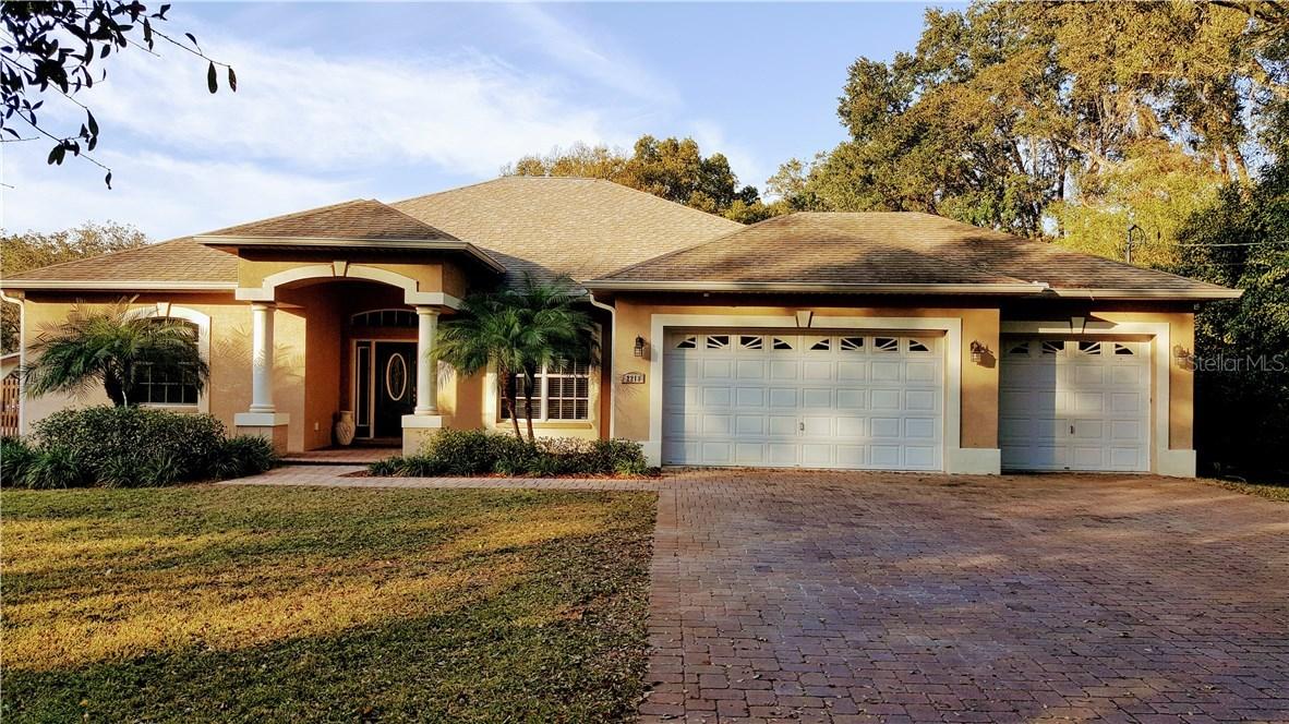 2218 Pinecrest Dr., Lutz, FL 33549