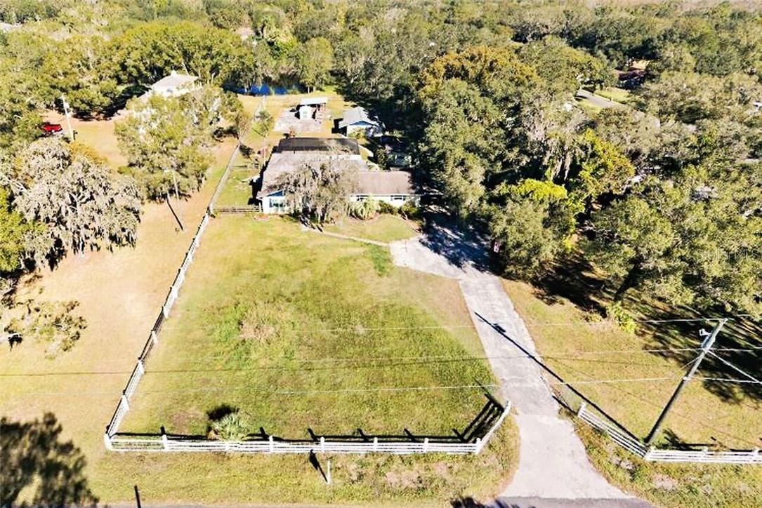 406 Duque Rd., Lutz, FL 33549