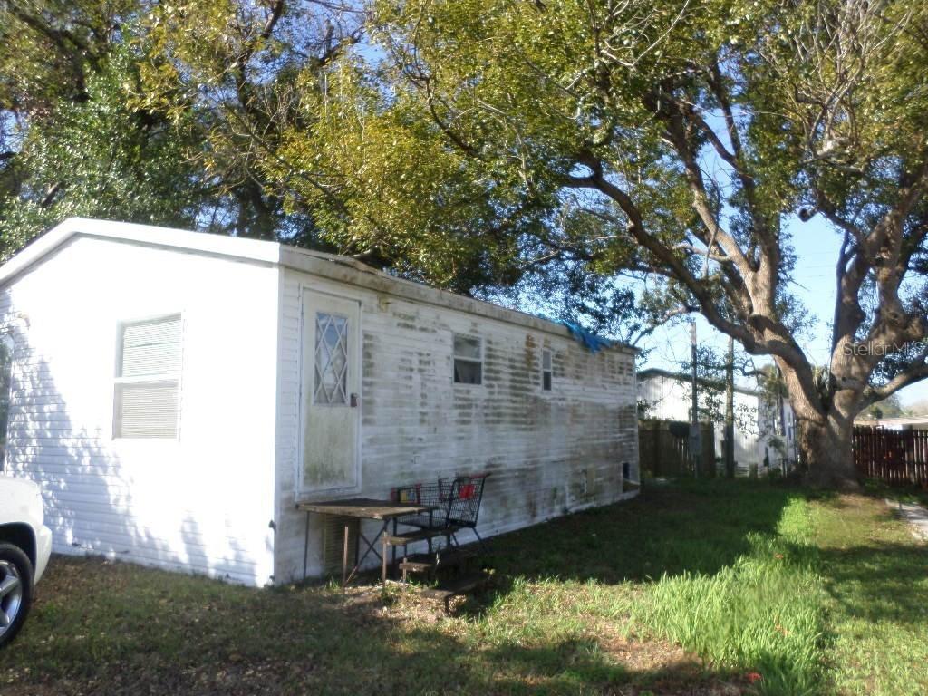 6307 20th St., Zephyrhills, FL 33542