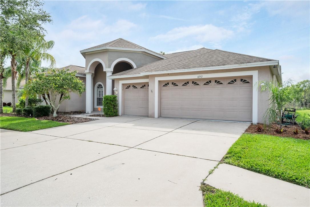 4752 Walnut Ridge Rd., Land O Lakes, FL 34638