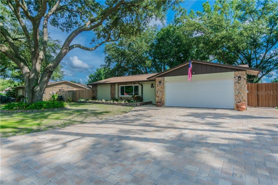 4540 Debbie Ln., Lutz, FL 33559