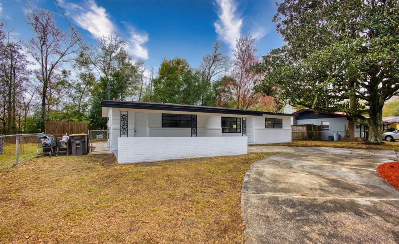 7462 Sharbeth Dr., Jacksonville, FL 32210