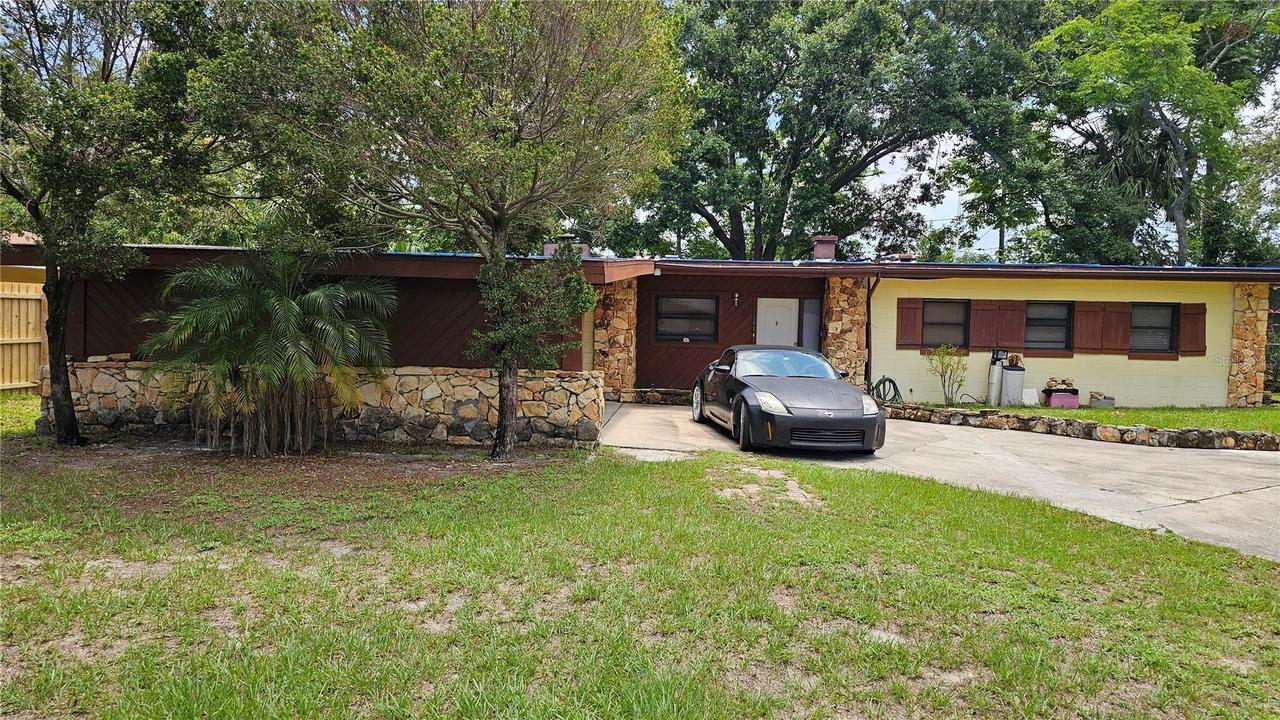 2707 Woodbridge Ln., Orlando, FL 32808