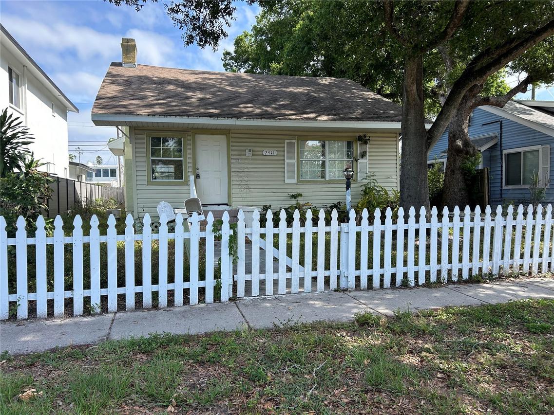 2411 2nd Ave., St Petersburg, FL 33713