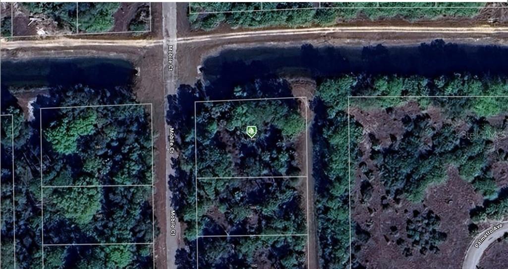 1846 Mobile Ct., Lehigh Acres, FL 33972