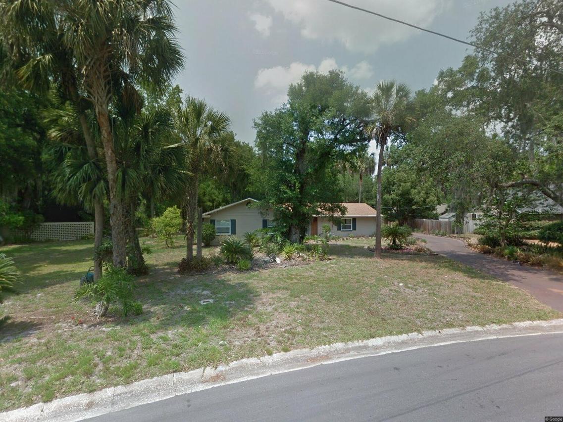 323 Palm Dr., Oviedo, FL 32765