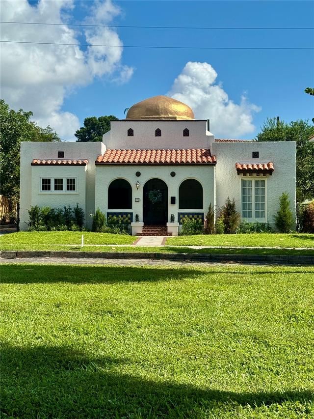 115 23rd Ave., St Petersburg, FL 33704