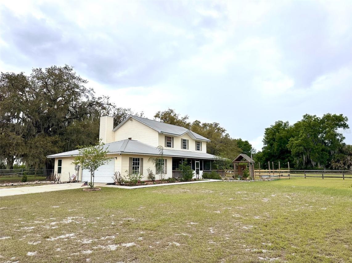 40325 County Road 452, Leesburg, FL 34788
