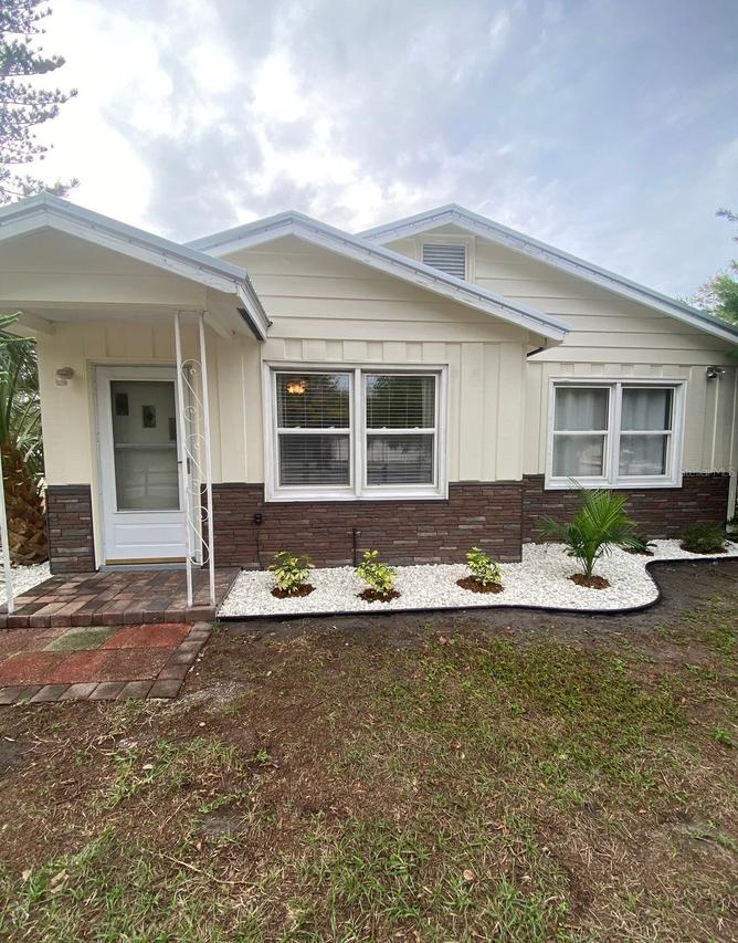 2928 Bahia Vista St., Sarasota, FL 34239