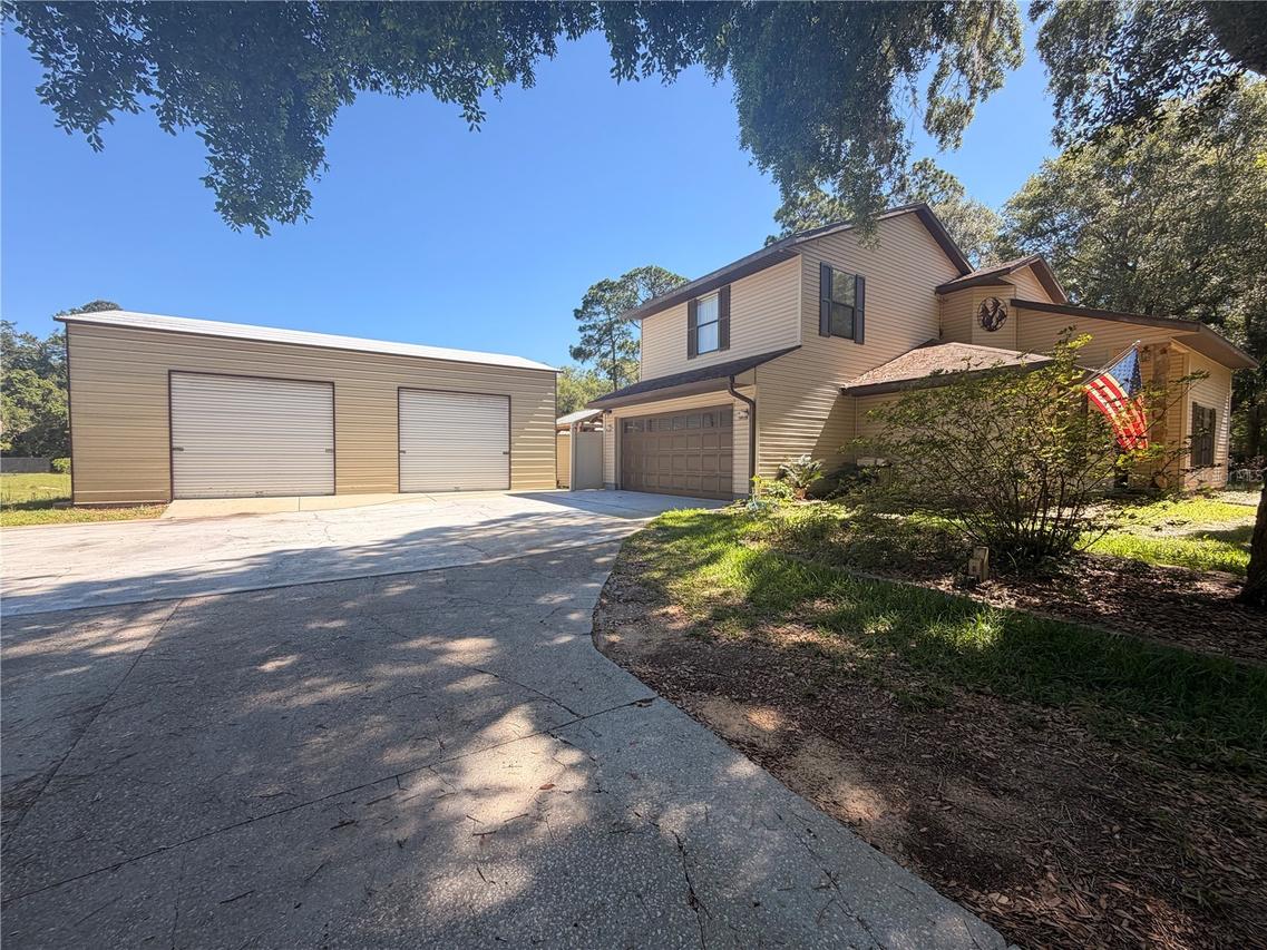 15 Captains Cove Rd., Inglis, FL 34449
