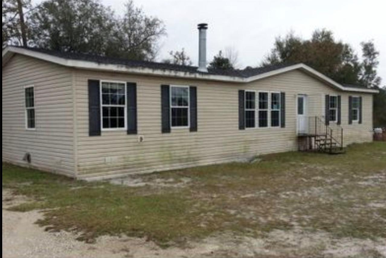 335 Shady Ln., Orange City, FL 32763