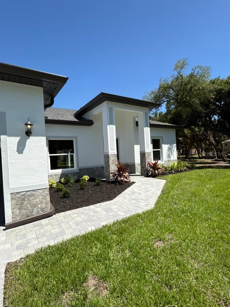 2210 Firebrand Rd., North Port, FL 34288