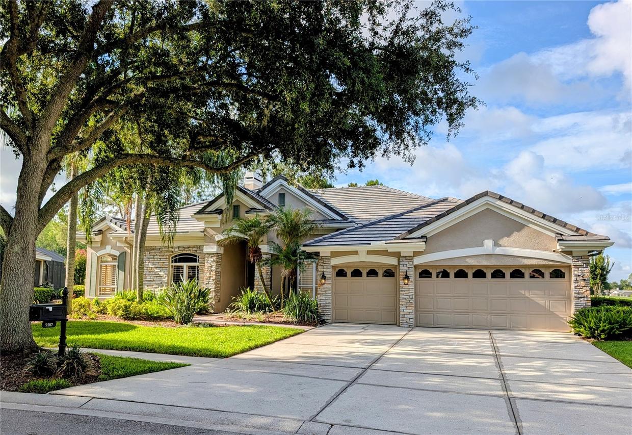 9107 Woodridge Run Dr., Tampa, FL 33647