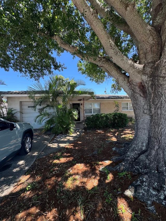 1130 7th Ave., Largo, FL 33770