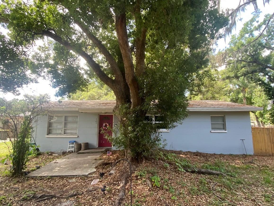 2304 Broadway St., Lakeland, FL 33801