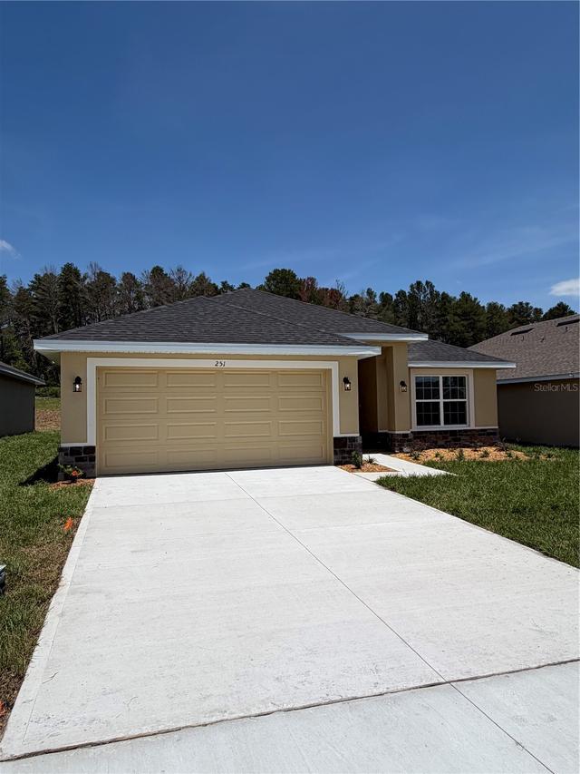 251 Verny Grove Lane, Leesburg, FL 34748