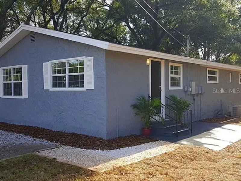 4006 Laura St., Seffner, FL 33584