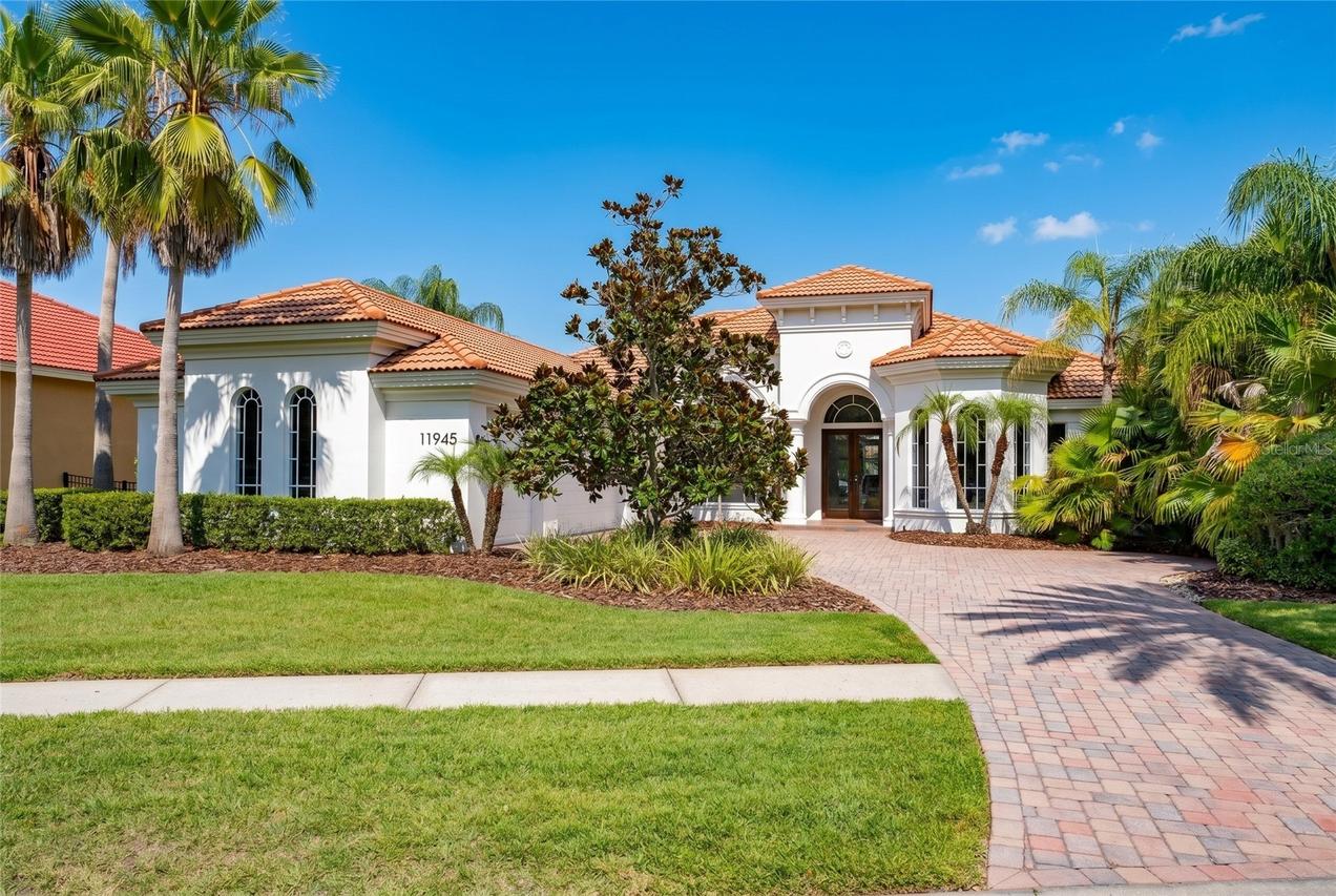 11945 Royce Waterford Cir., Tampa, FL 33626