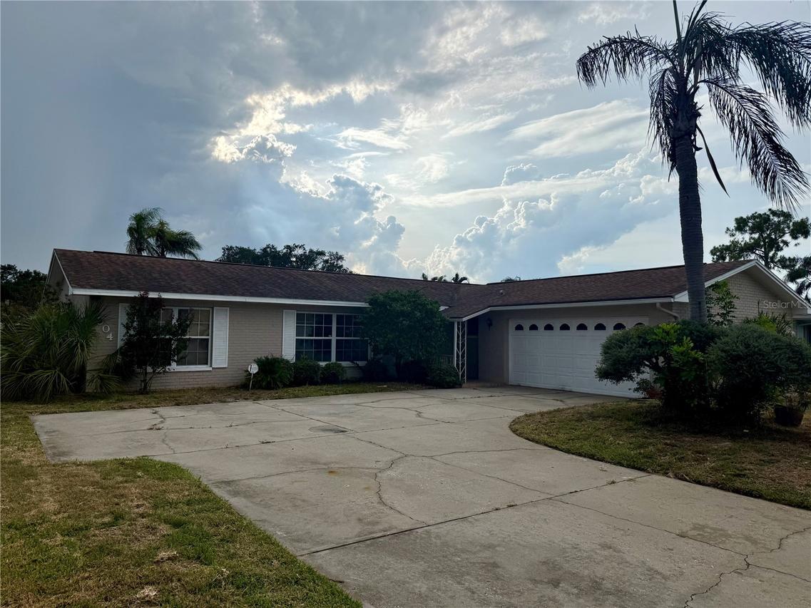 2004 Tanglewood Way, St Petersburg, FL 33702