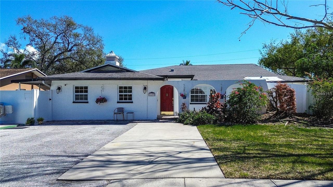 2100 Mcmullen Rd., Largo, FL 33771