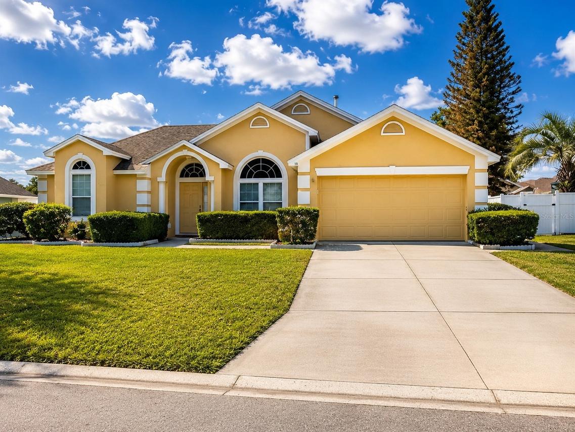 110 Via Del Sol Dr., Davenport, FL 33896