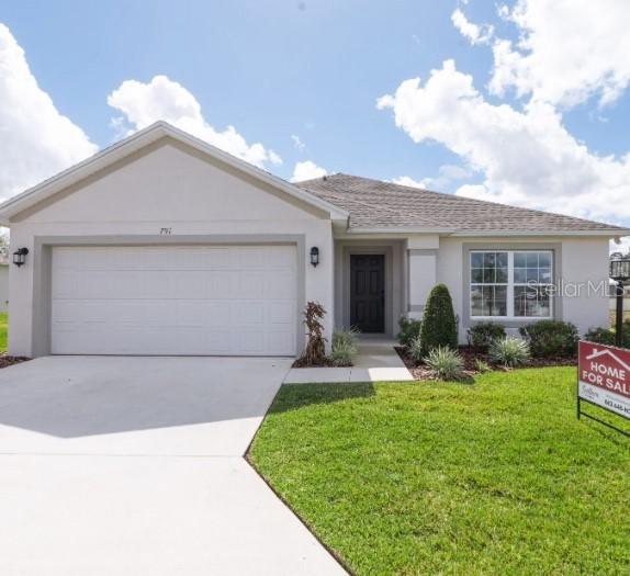 937 Lunar Ln., Winter Haven, FL 33884