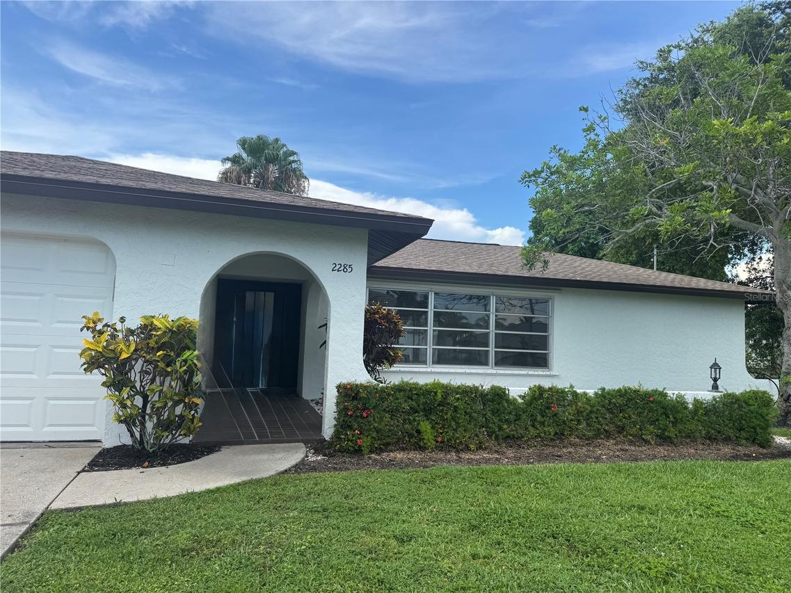 2285 SE 28th St., Cape Coral, FL 33904