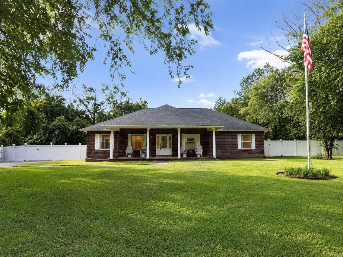 2685 Segrest Rd., Pace, FL 32571