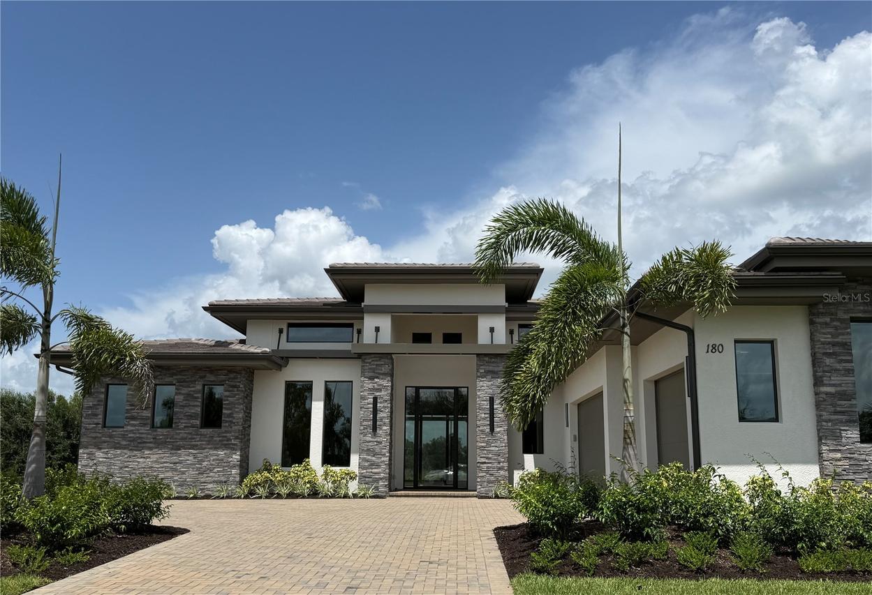 180 Blue Mist Way, Sarasota, FL 34240