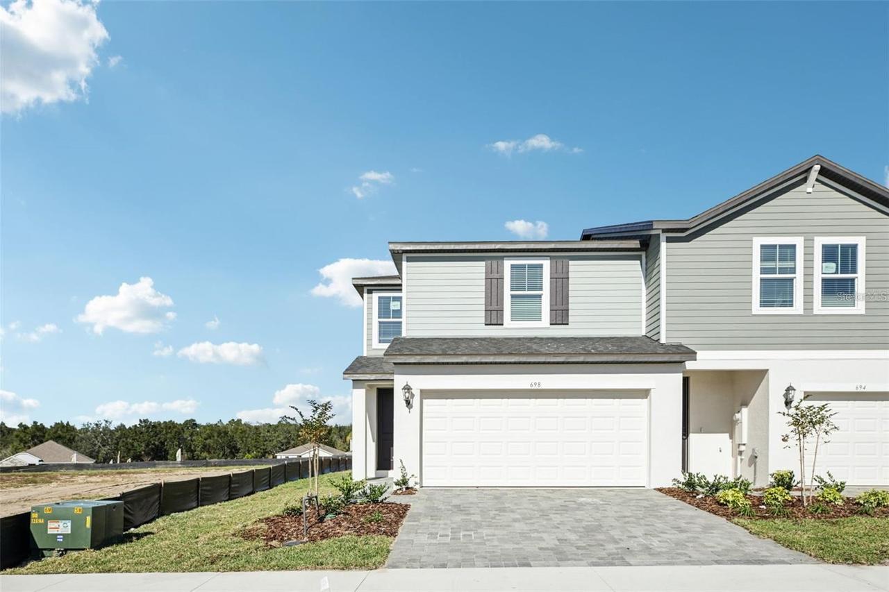698 Muhly St., Lady Lake, FL 32159