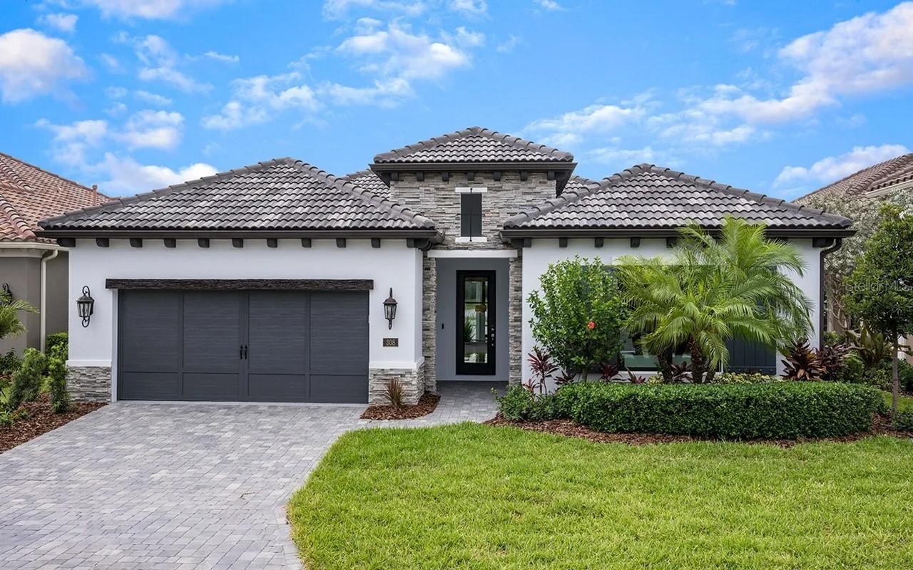 308 Aria Dr., Nokomis, FL 34275