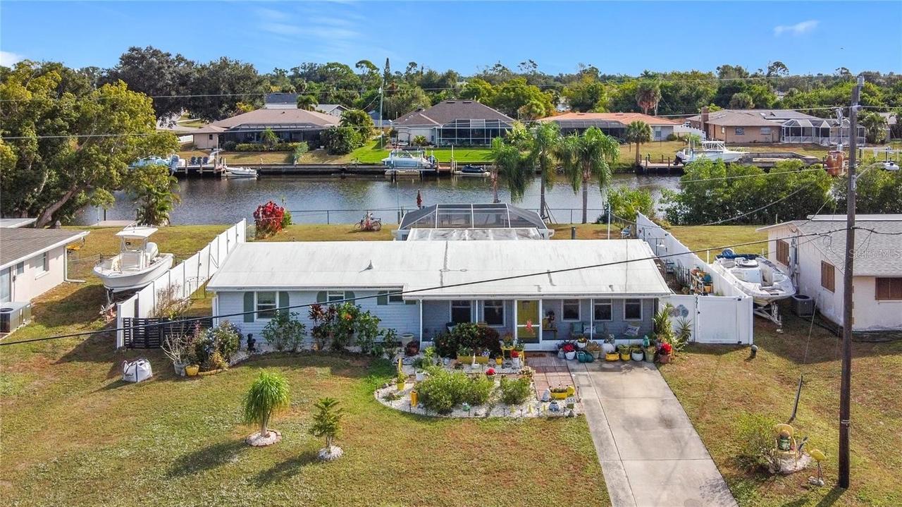 551 W Tarpon Blvd., Port Charlotte, FL 33952