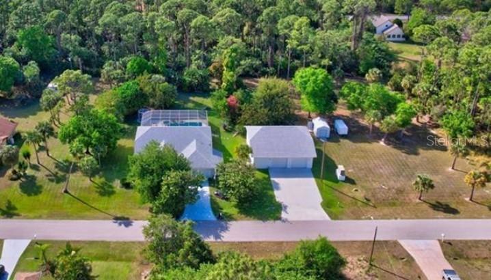 809 Robert Ave., Lehigh Acres, FL 33936