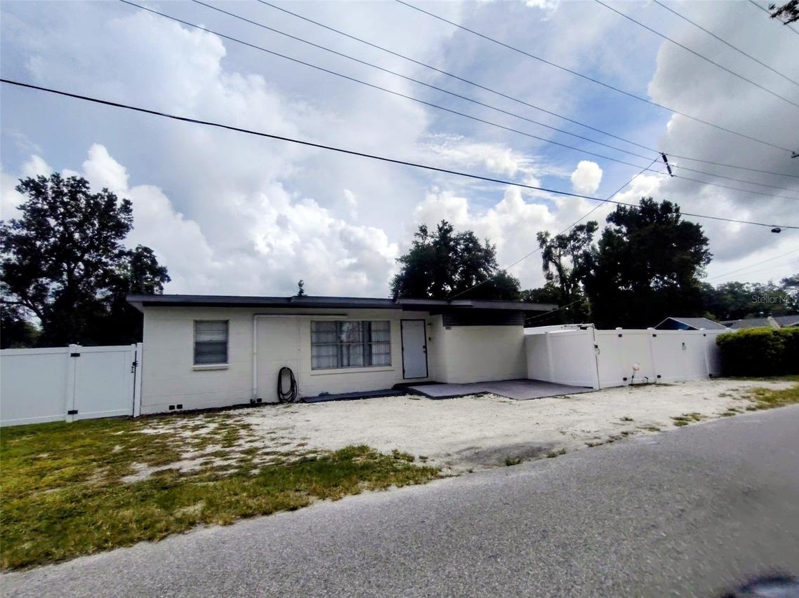 8102 N Newport Ave., Tampa, FL 33604