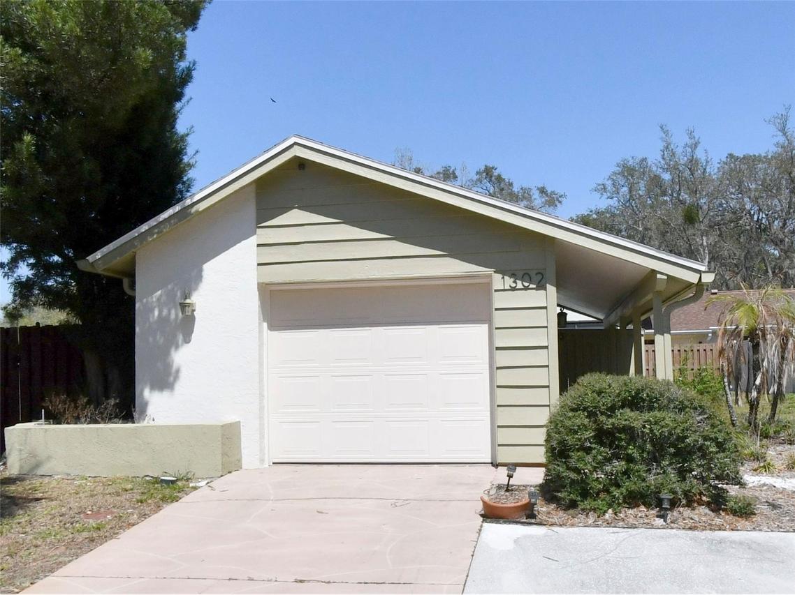 1302 Swan St., Winter Springs, FL 32708