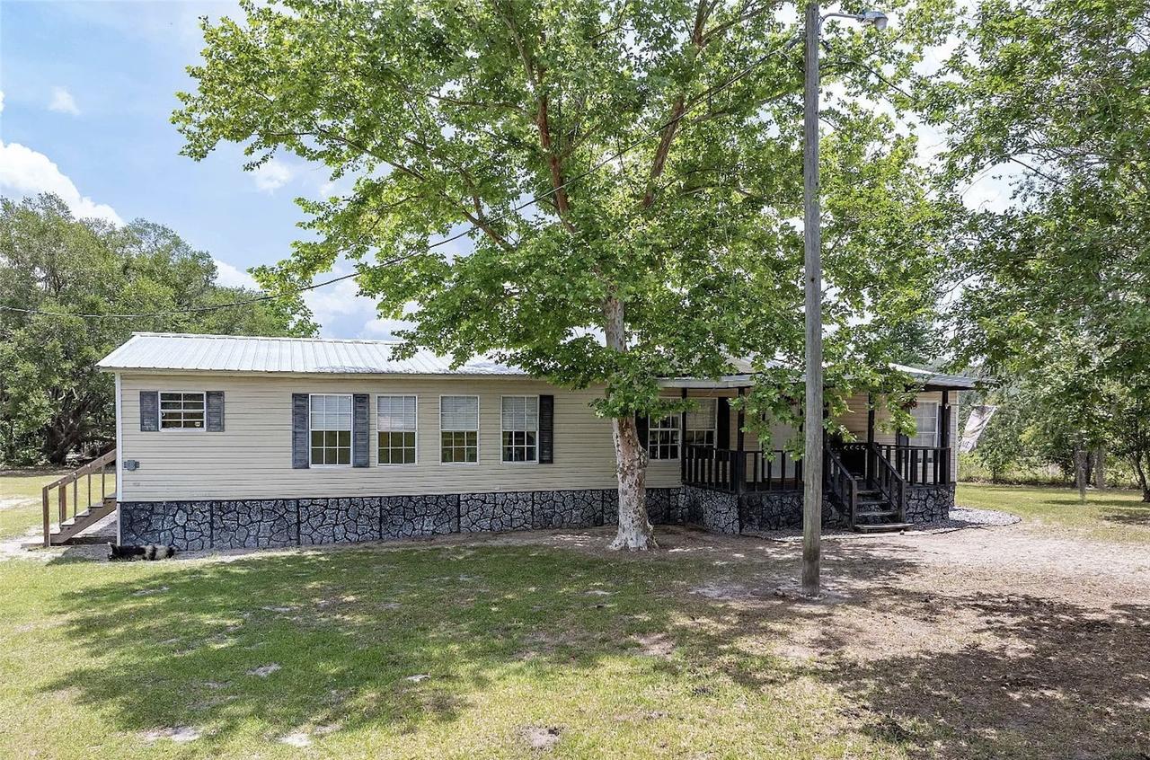 287 SW Glider Way, Fort White, FL 32038