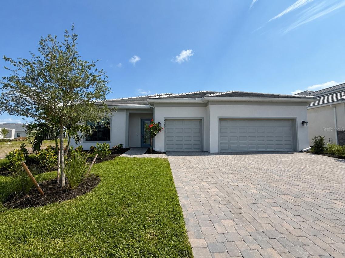 4715 Corsair Bay Glen, Bradenton, FL 34211
