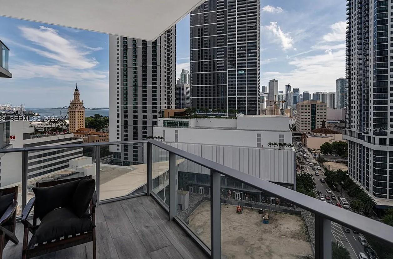 851 NE 1st Ave. #1412, Miami, FL 33132