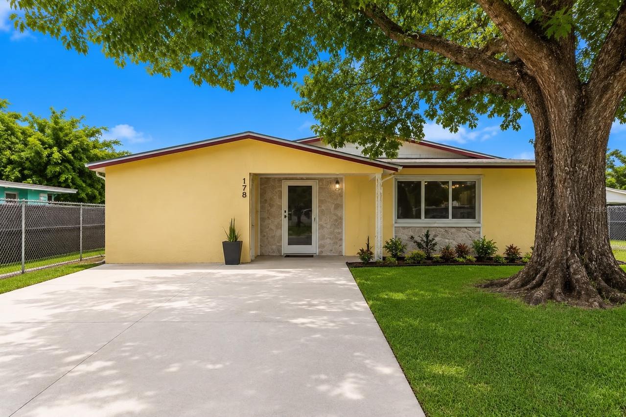 736 NW 8th Ave., Florida City, FL 33034