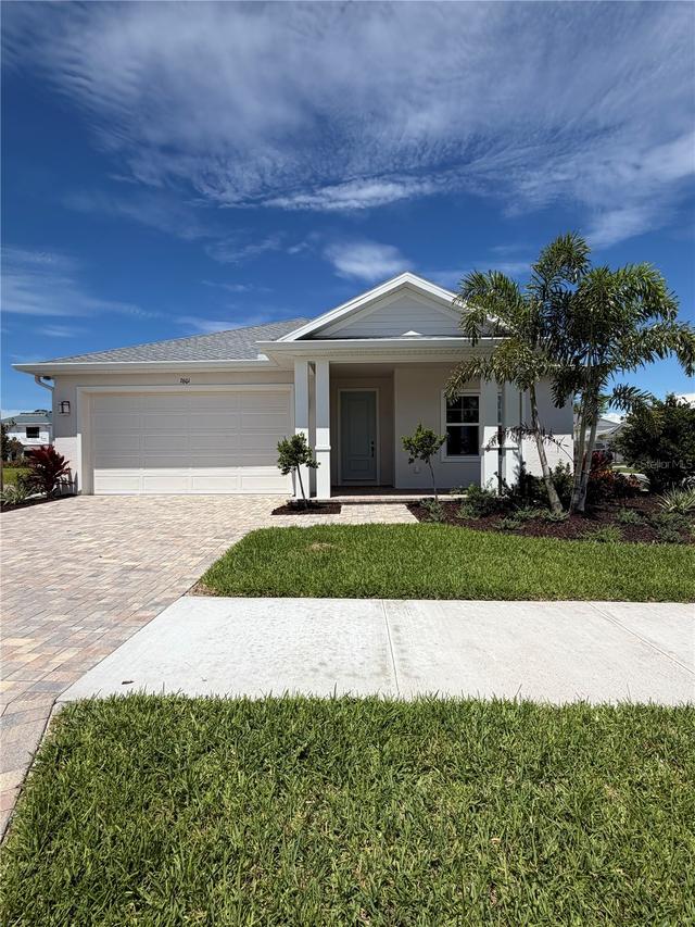 7601 Lake Flores Ave., Bradenton, FL 34210